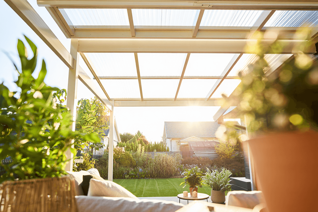 Polycarbonate roof pergola — natural light and UV protection Canberra